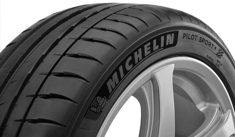 245/40R18 93Y MICHELIN Pilot Sport 4 